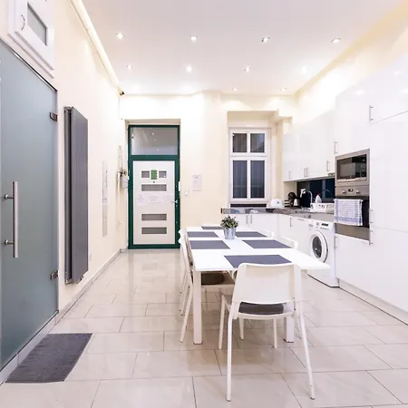 Erzsebet19 Appartement *