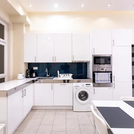 Erzsebet19 Apartamento Budapeste